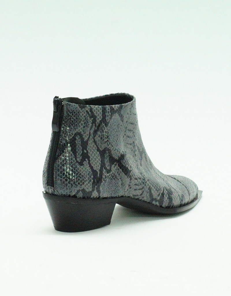 Vavoulas Ankle Boots